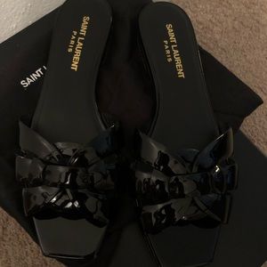 Saint Laurent Tribute Patent Leather Sandal